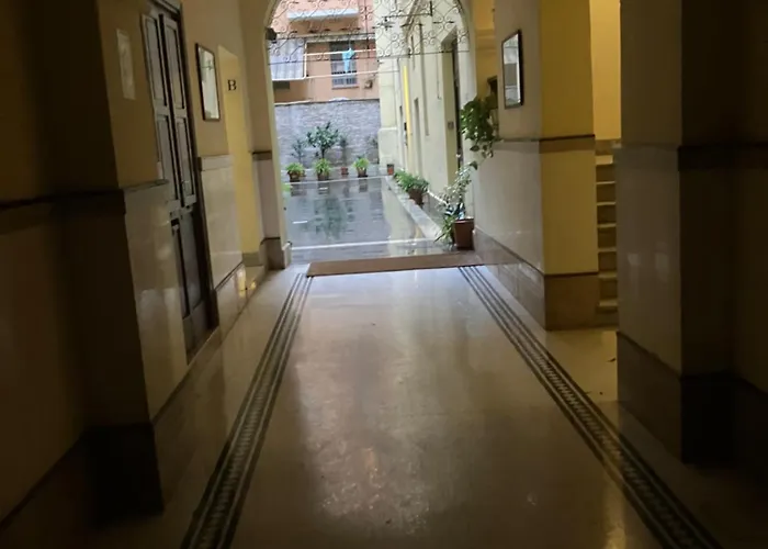 Angelo Poliziano Destra Apartment